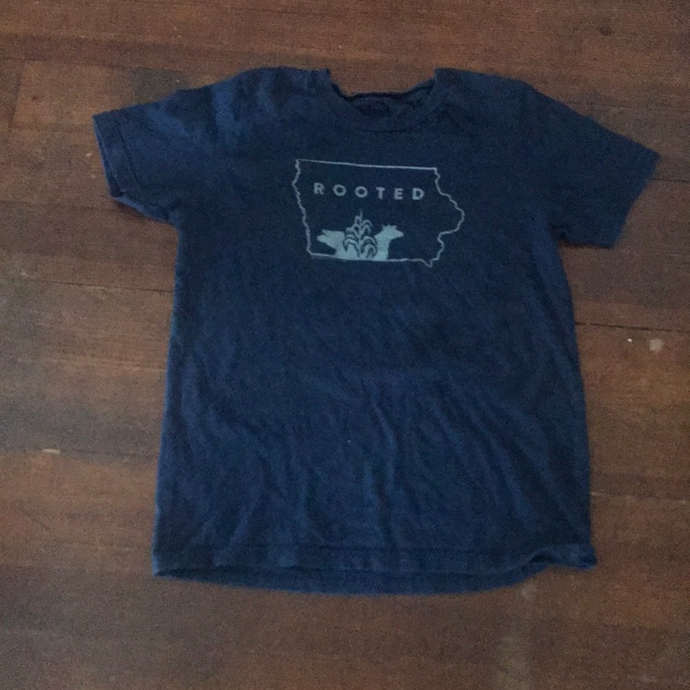 Tee shirt